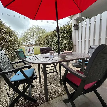 Apartment 2 Pieces - 4 Pers - Terrasse - Proche Port De La Cotiniere, Et Commerces - Fr-1-246a-225 *